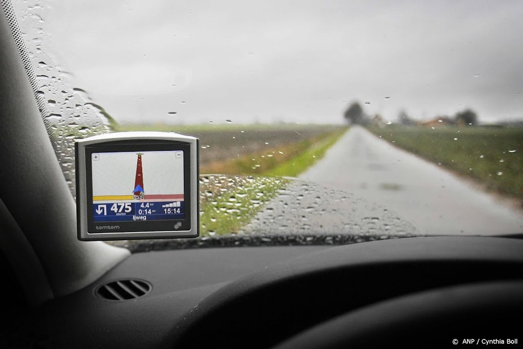 Schade door harde wind in delen van Nederland, ook veel regen