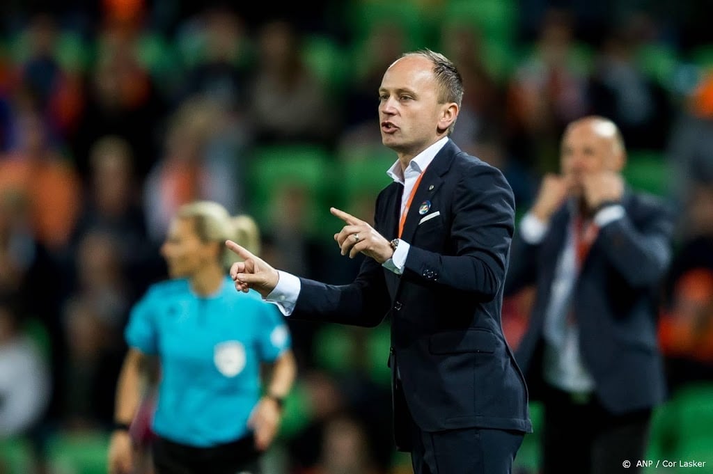 Voetbalster Groenen: we weten ook zonder bondscoach wat te doen