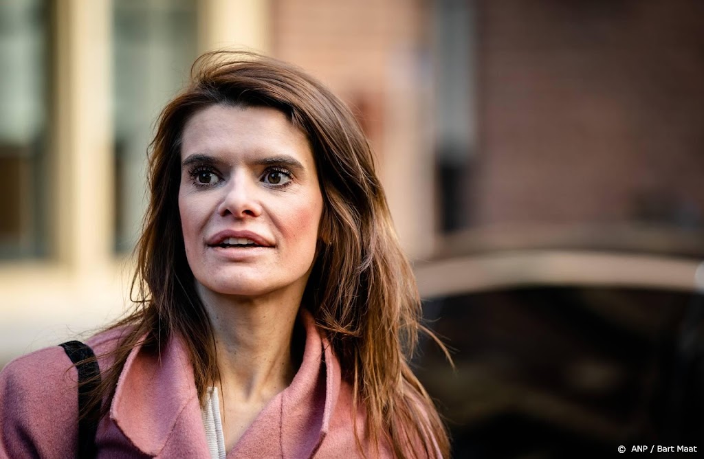 Kabinet wil helmplicht voor snorfietsers toch later invoeren