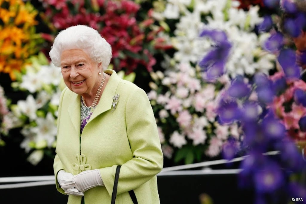 Koningin Elizabeth heeft nacht in ziekenhuis doorgebracht