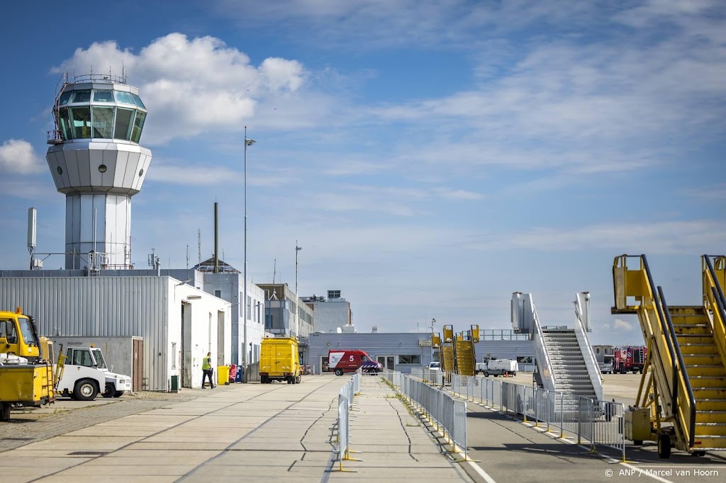 Schiphol koopt zich voor 4 miljoen euro in bij Limburgs vliegveld