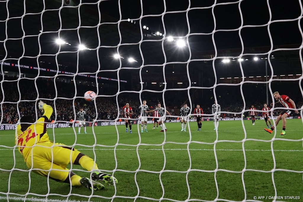 Portugees Dalot bezorgt Manchester United late zege bij Sheffield