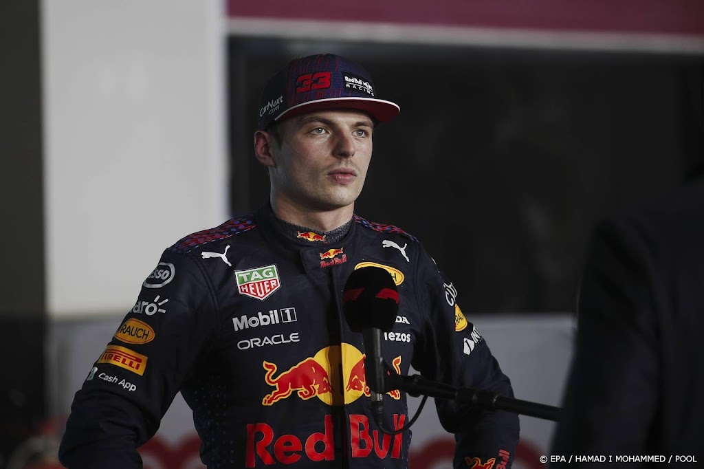 Verstappen moet in de achtervolging op Hamilton in Qatar