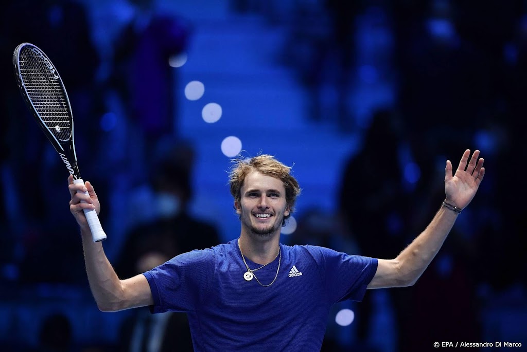 Zverev pakt ten koste van Medvedev titel op ATP Finals
