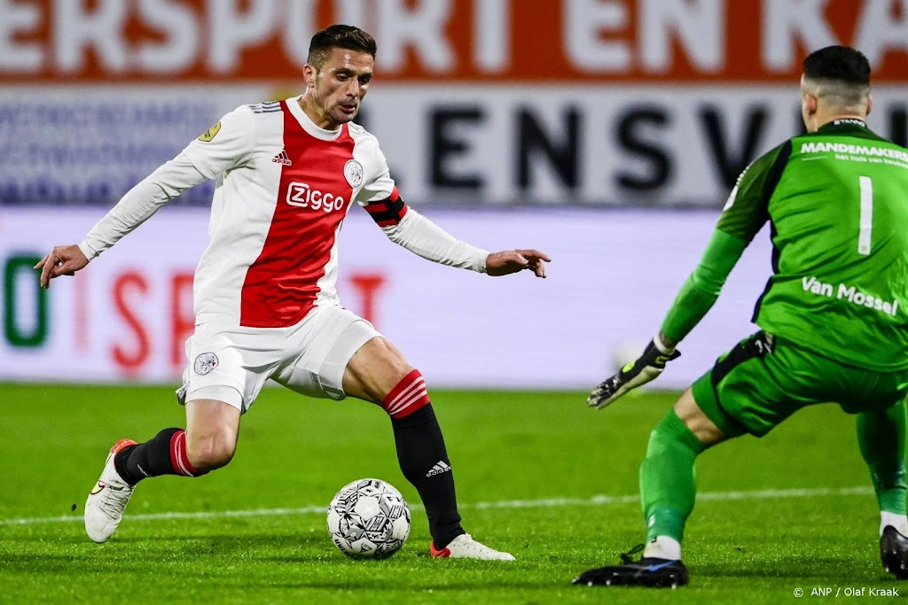 Aanvoerder Tadic in Waalwijk tevreden over trefzeker Ajax