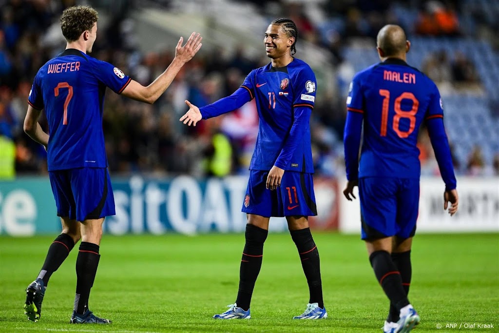 Oranje besluit EK-kwalificatie met ruime zege (0-6) op Gibraltar