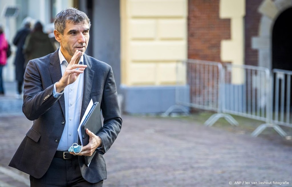 Blokhuis en Europese ministers eisen actie van sportfederaties