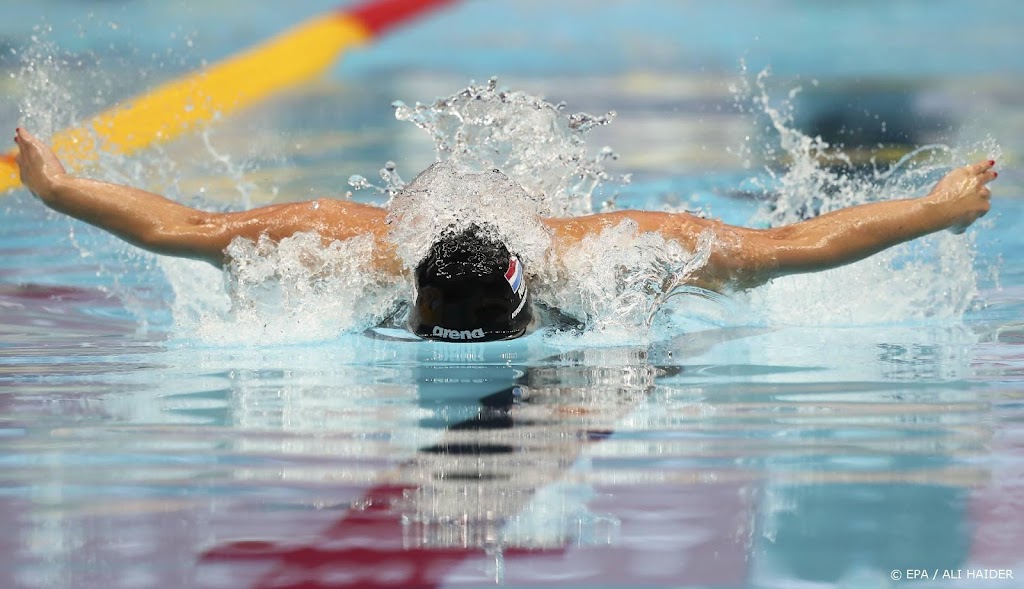 Kromowidjojo bezorgt estafetteploeg WK-brons op 4x50 vrij