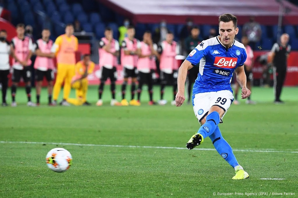 Napoli verhuurt Poolse spits Milik aan Marseille