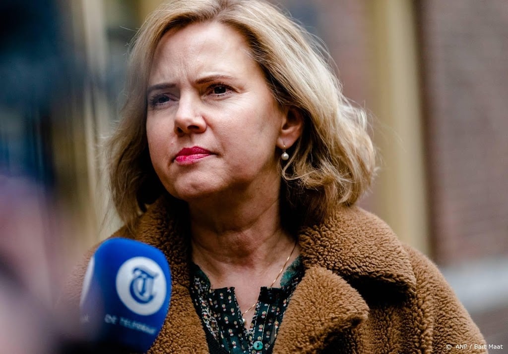 Minister: alleen bij veilig alternatief geen sneltestplicht KLM