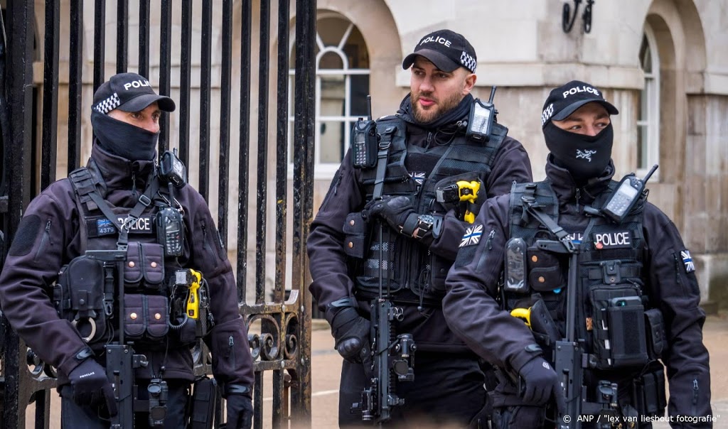 Dakloze man vervolgd voor steekpartij moskee Londen