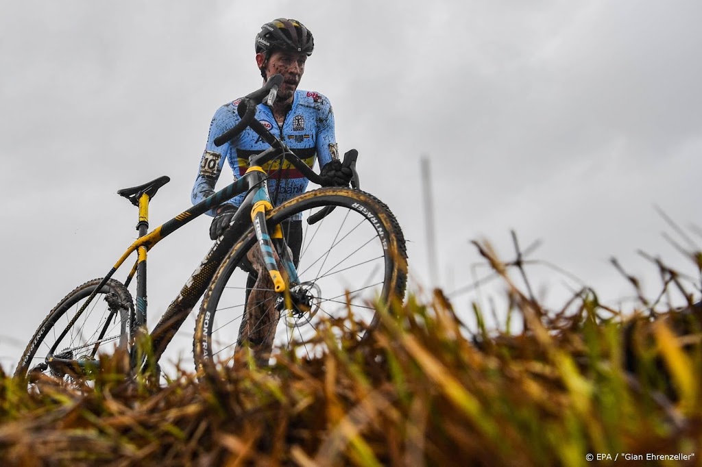 Veldrijder Aerts weer de sterkste in Leuven, Van der Haar derde