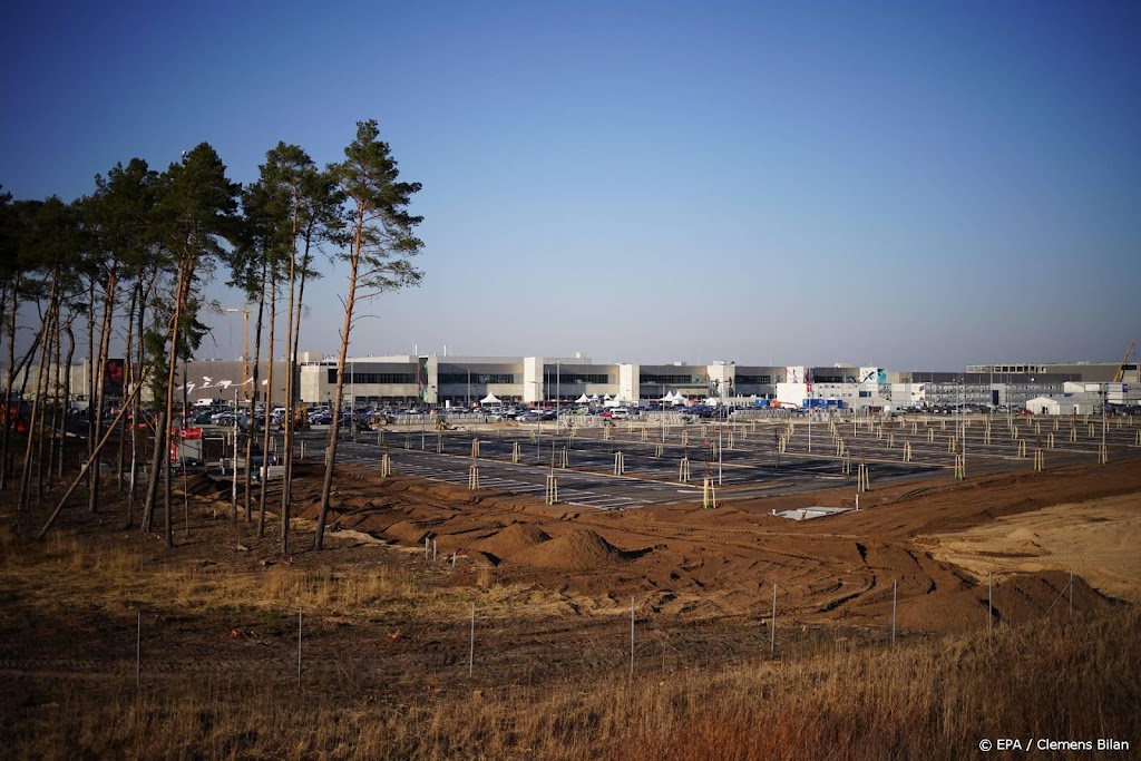 Tesla-fabriek bij Berlijn eindelijk officieel open