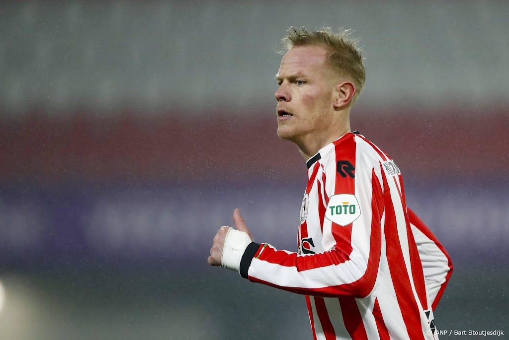 Beugelsdijk na hersenschudding terug op trainingsveld van Sparta