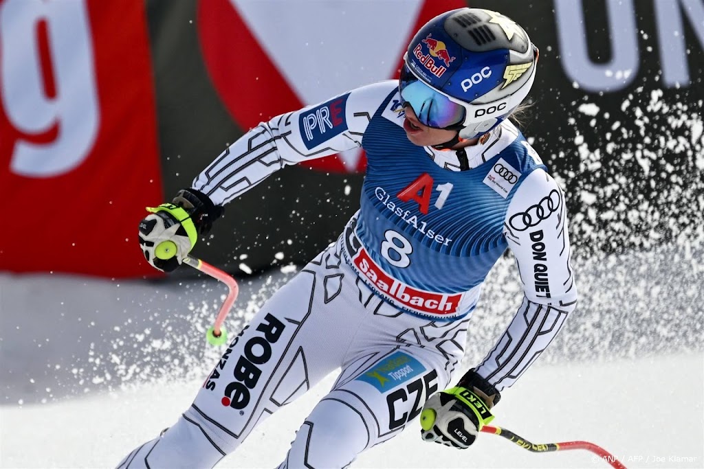Skiester Ledecka wint Super-G in Saalbach, eindzege Gut-Behrami