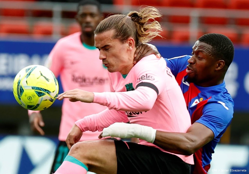 Barcelona sluit seizoen af met kleine zege op Eibar