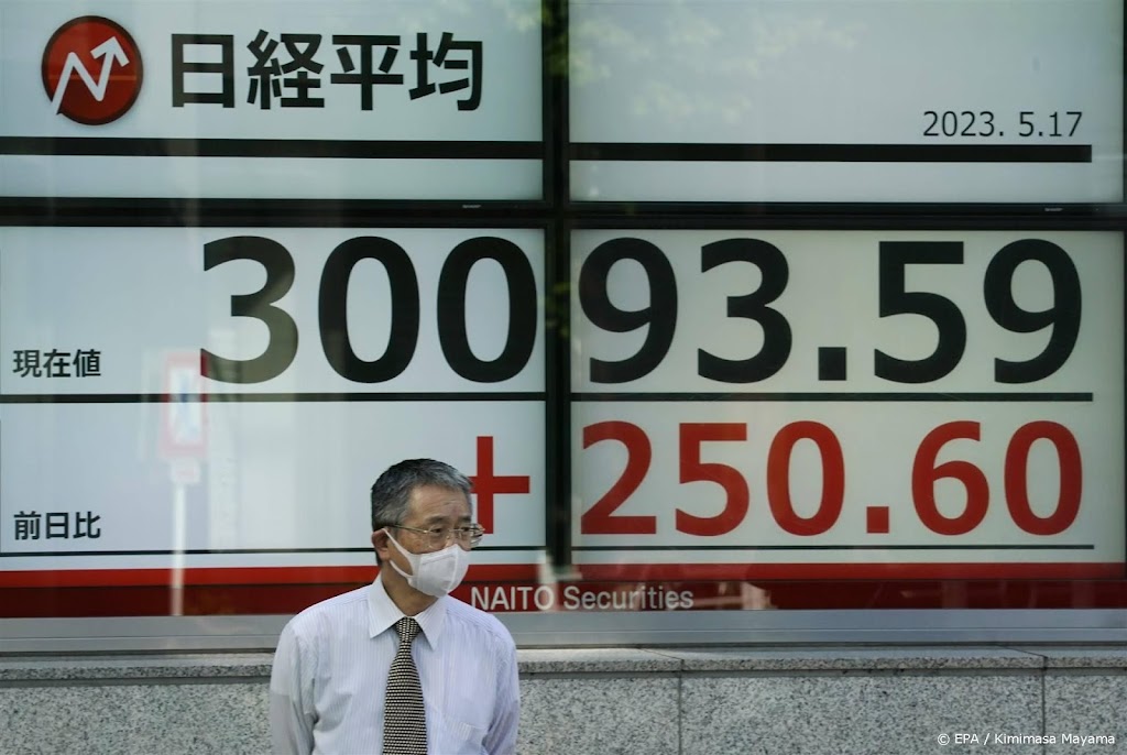Chinese chipbedrijven helpen beurs in Hongkong vooruit