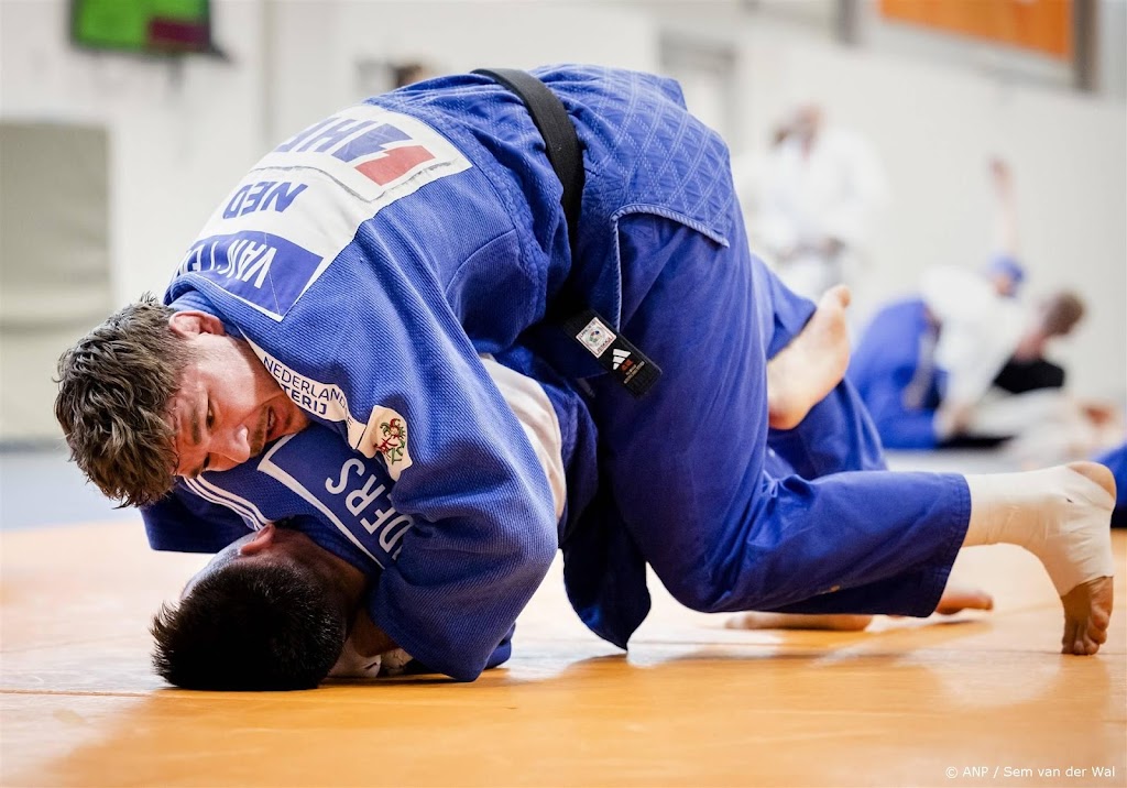 Judoka Van 't End staat na twee zeges op WK in achtste finales
