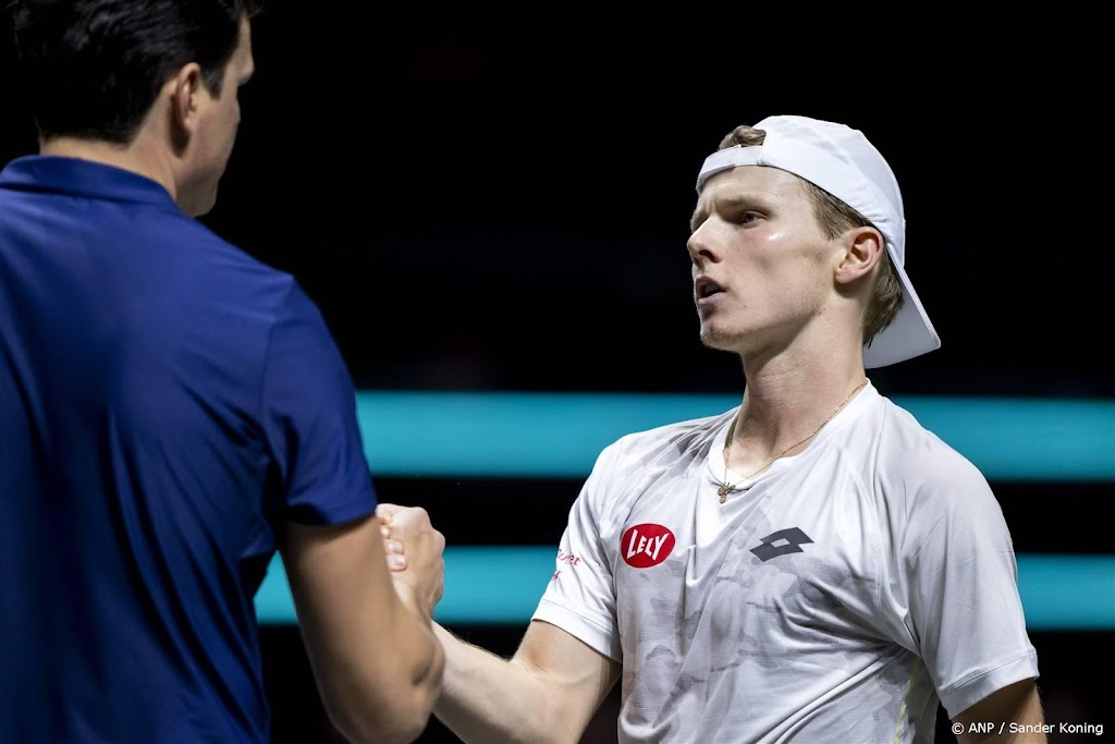 Tennisser De Jong één zege verwijderd van hoofdtoernooi in Parijs