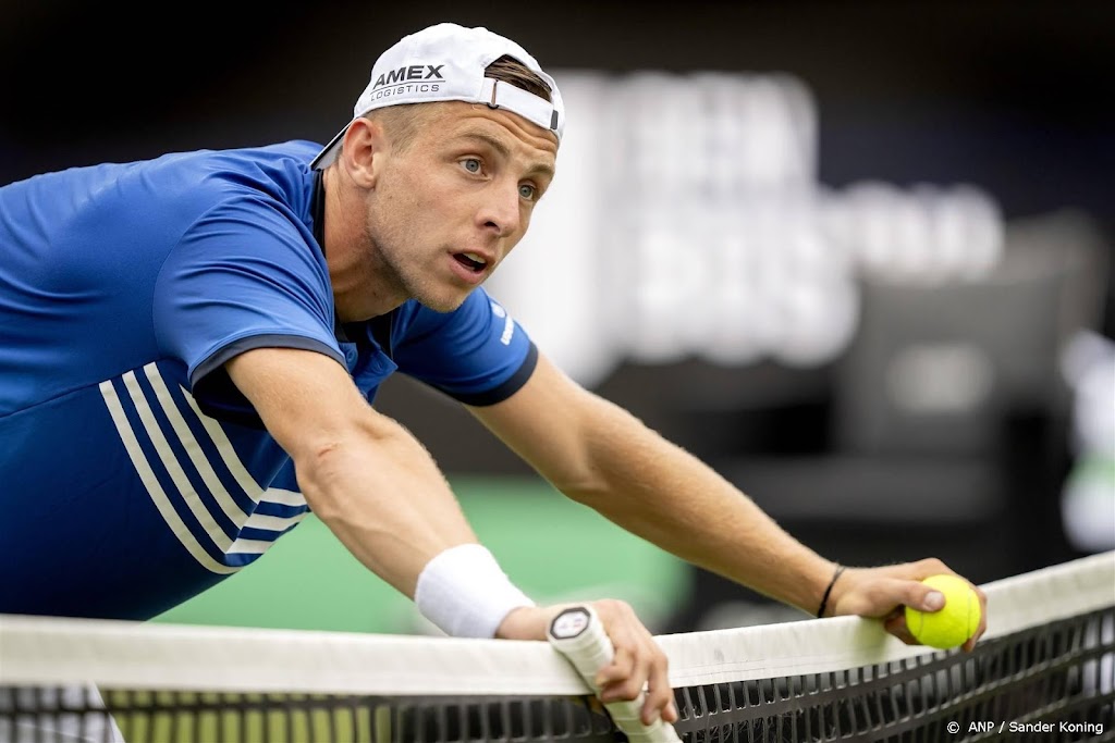 Griekspoor wint op gras van Halle ook van Hurkacz