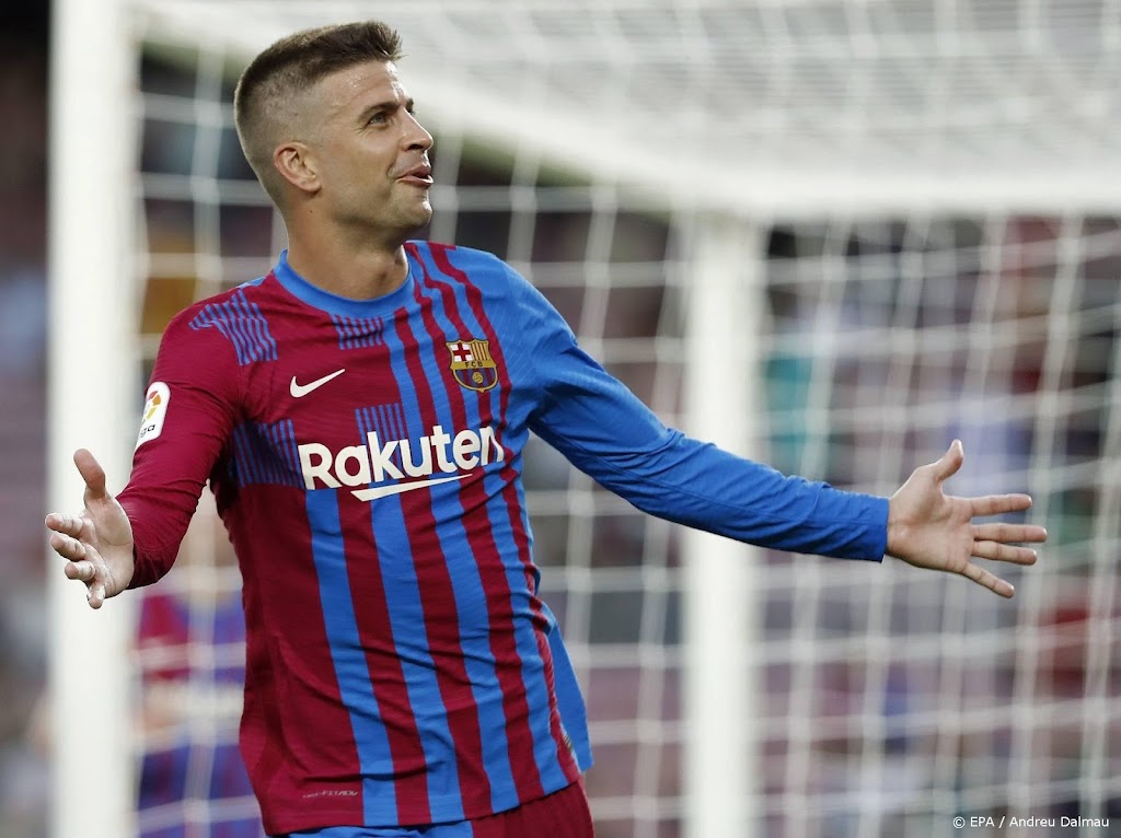 FC Barcelona voorlopig zonder aan kuit geblesseerde Piqué