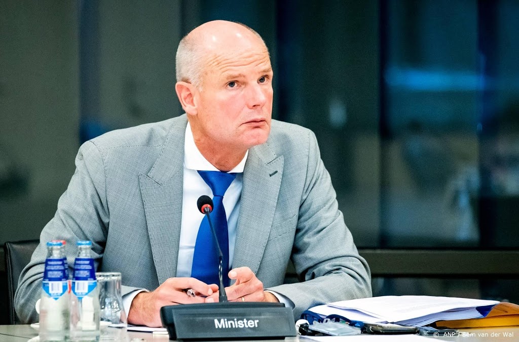 Reisadvies Frankrijk en Tsjechië aangescherpt om corona