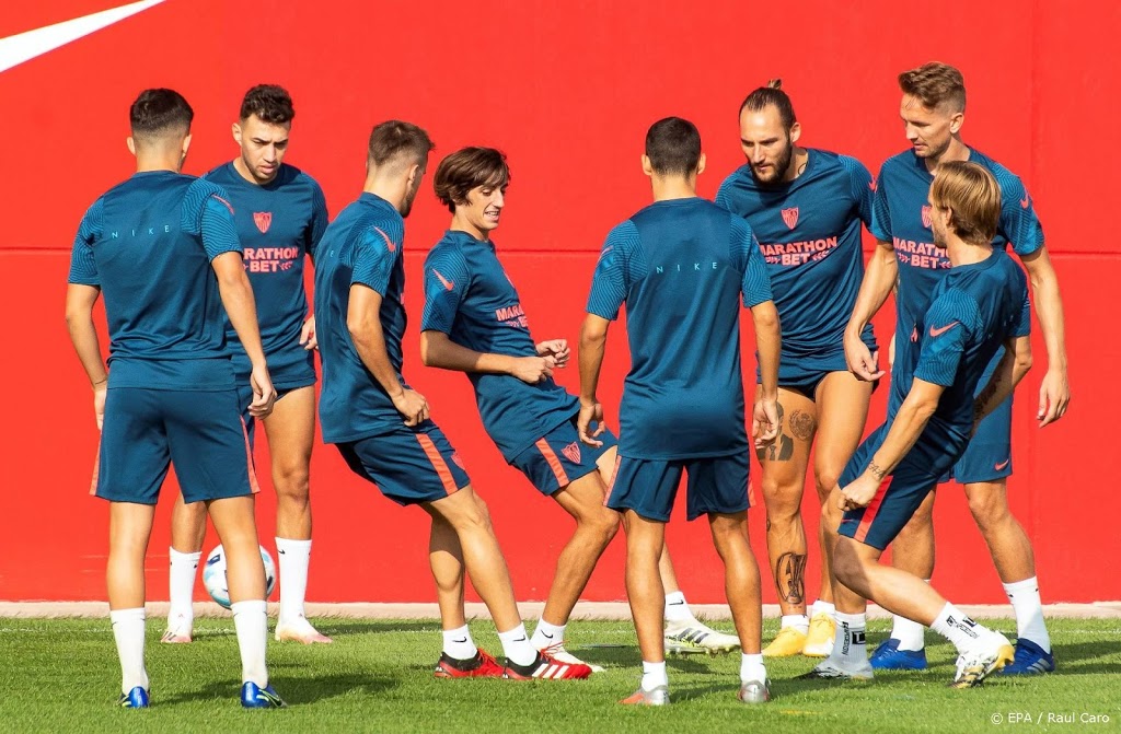 Luuk de Jong met Sevilla naar Boedapest voor Europese Supercup