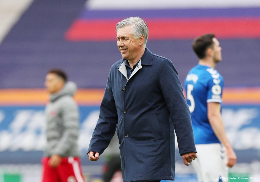 Everton-trainer Ancelotti neemt doelman Pickford in bescherming