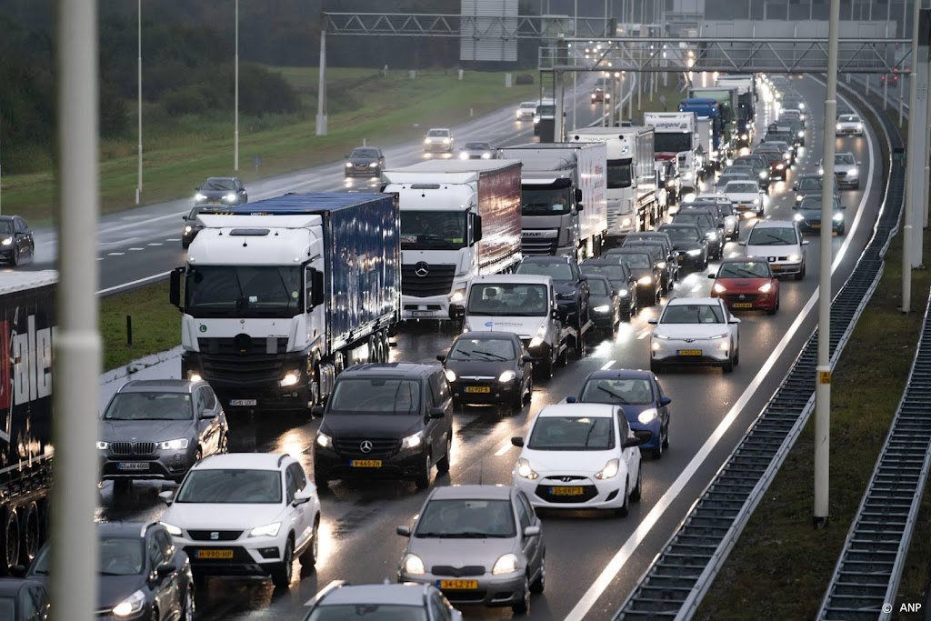 Drukste spits van het jaar, vooral in Brabant veel files
