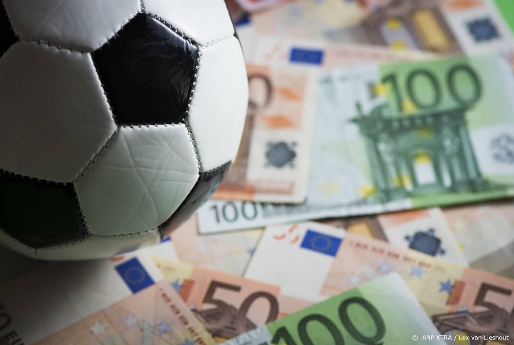 Kleine voetbalclubs lopen miljoenen aan opleidingsvergoeding mis