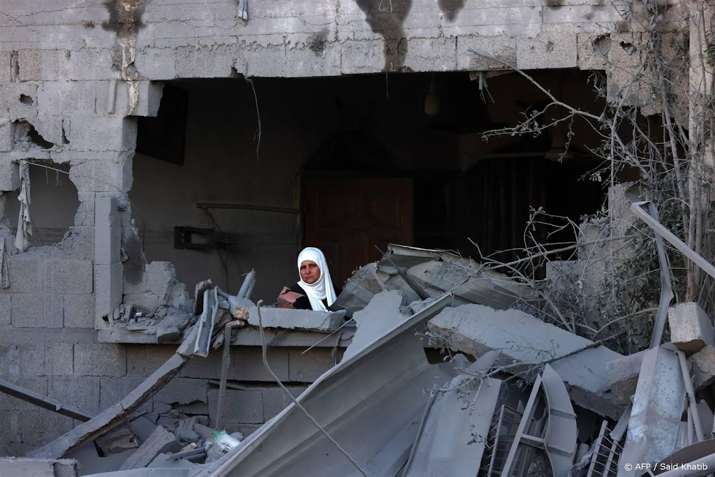 Tientallen doden gemeld na nachtelijke bombardementen Gazastrook