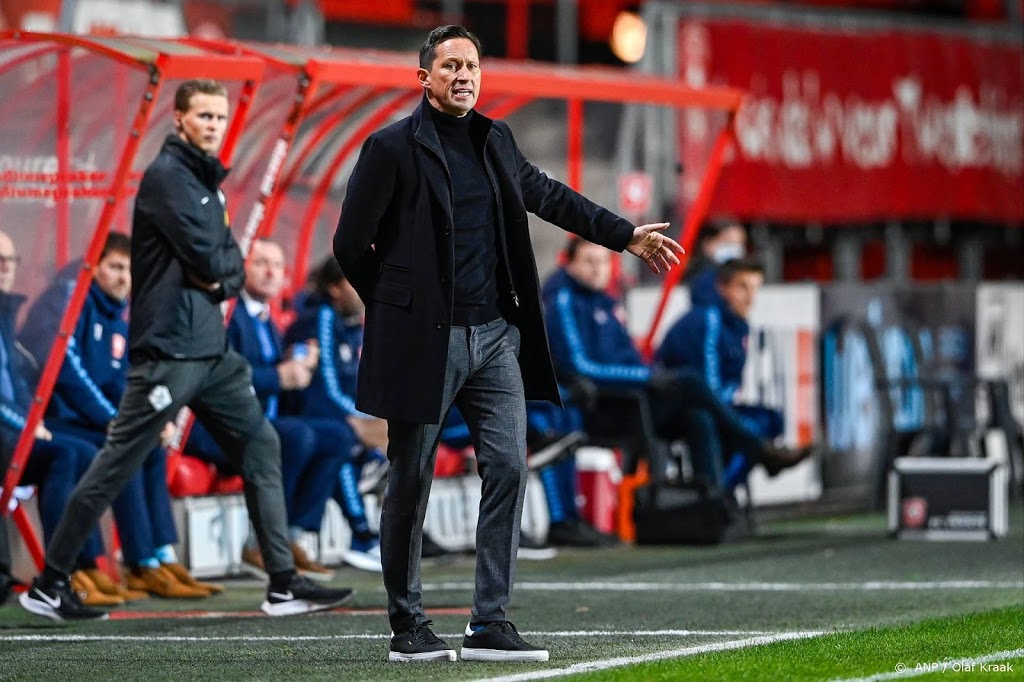 PSV-trainer Schmidt: we hadden het eerder af moeten maken