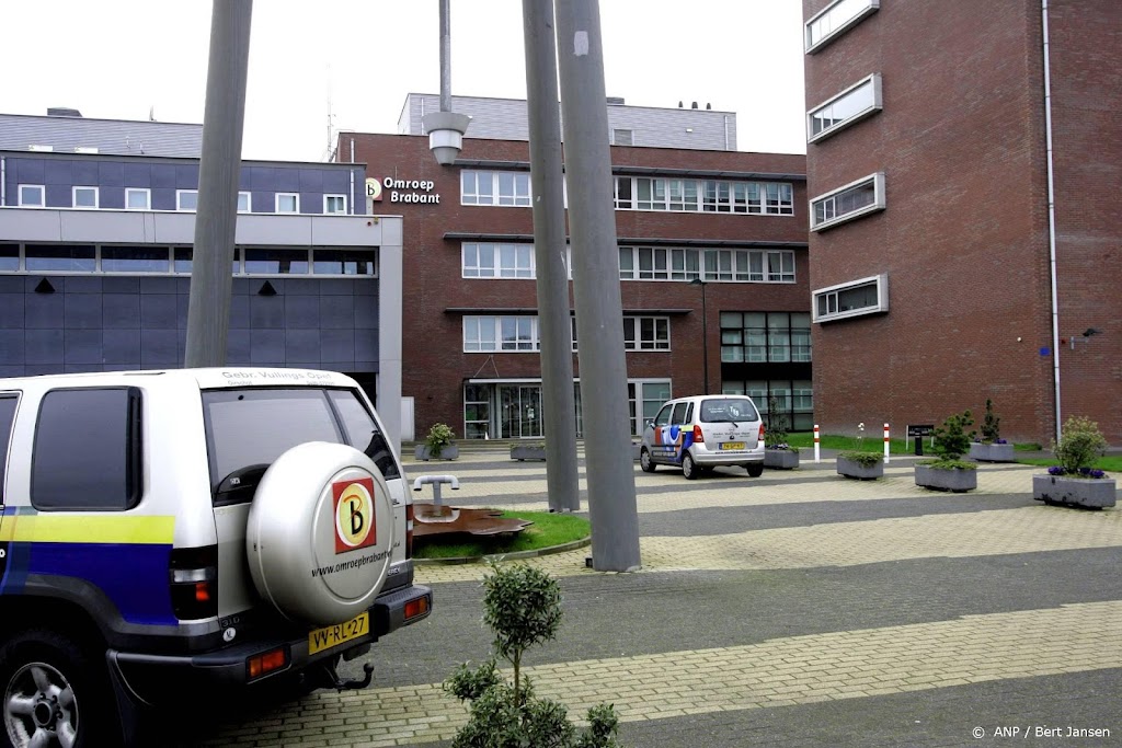 Omroep Brabant haalt logo's van auto's wegens bedreigingen
