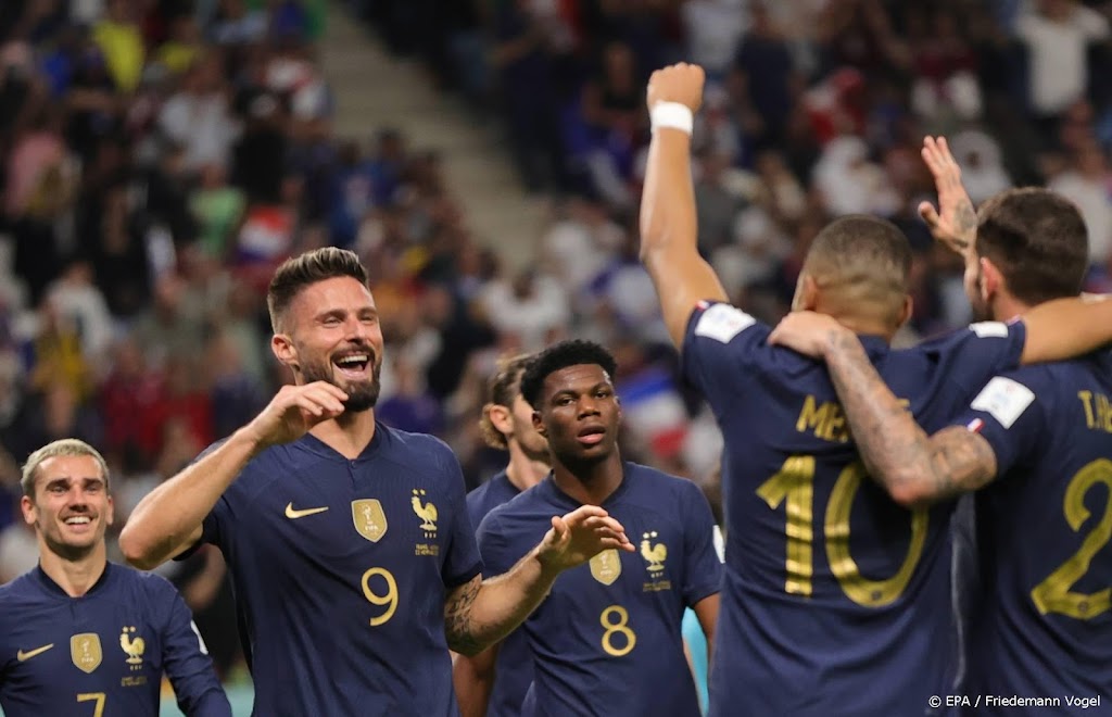 Giroud evenaart doelpuntenrecord Henry bij Frankrijk