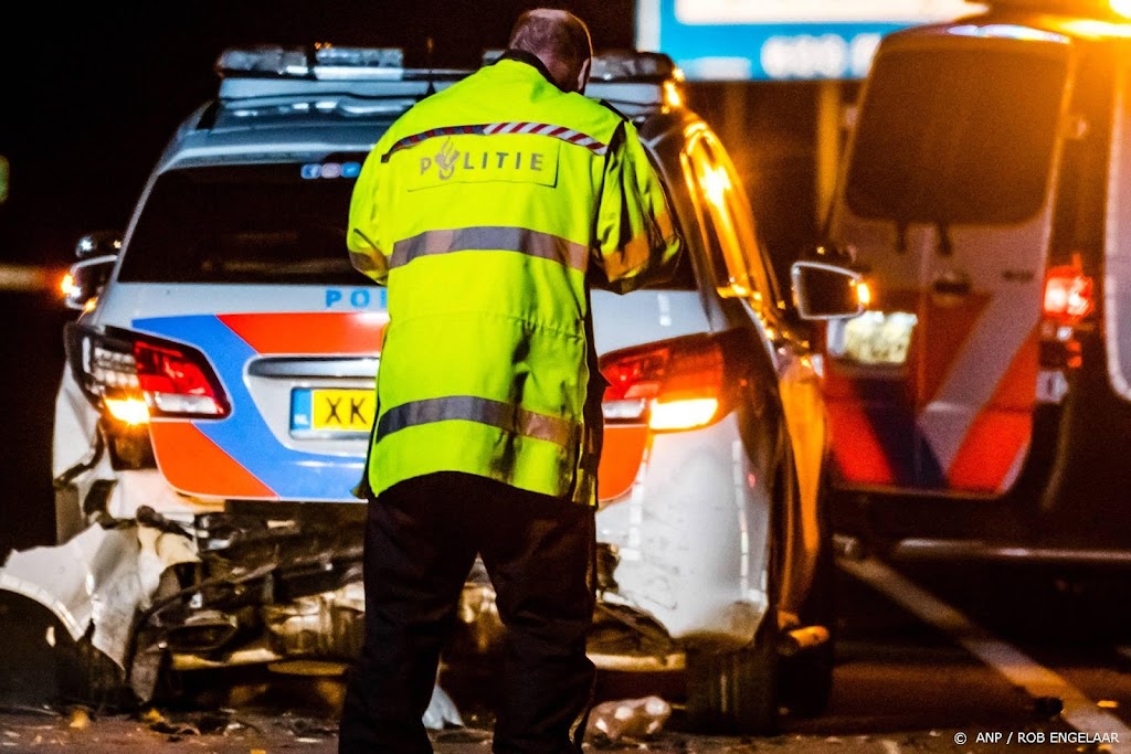 Man die politieagent bij Nuenen doodreed, zat op telefoon