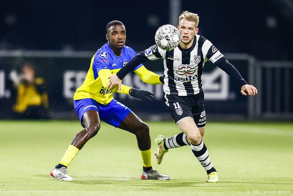 Heracles Almelo en SC Cambuur houden elkaar in evenwicht