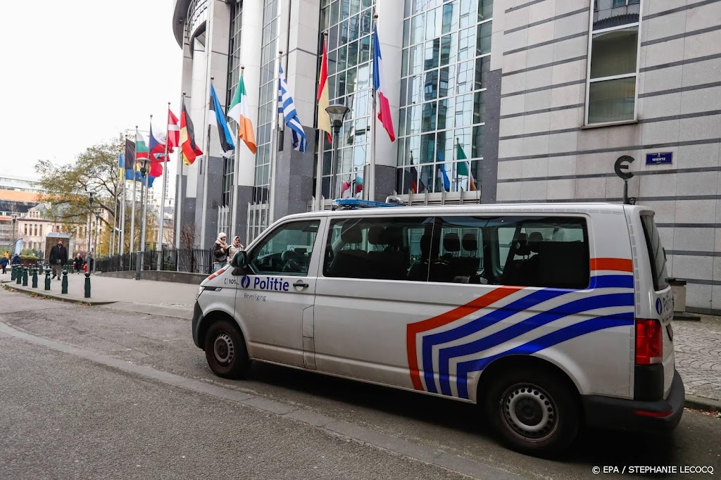 Afgezette ondervoorzitter EU-parlement blijft vastzitten