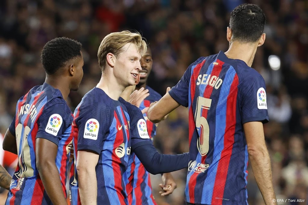 Barcelona-voorzitter wilde 'steunpilaar De Jong nooit verkopen'