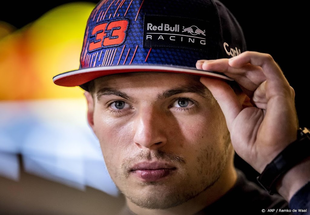 Verstappen maakt eerste kilometers in sterk vernieuwde bolide