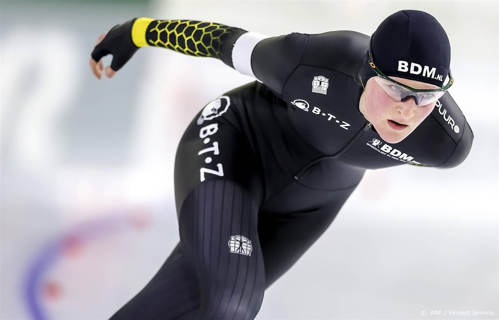 Schaatsster Kiel wint marathonwedstrijd op natuurijs in Lulea