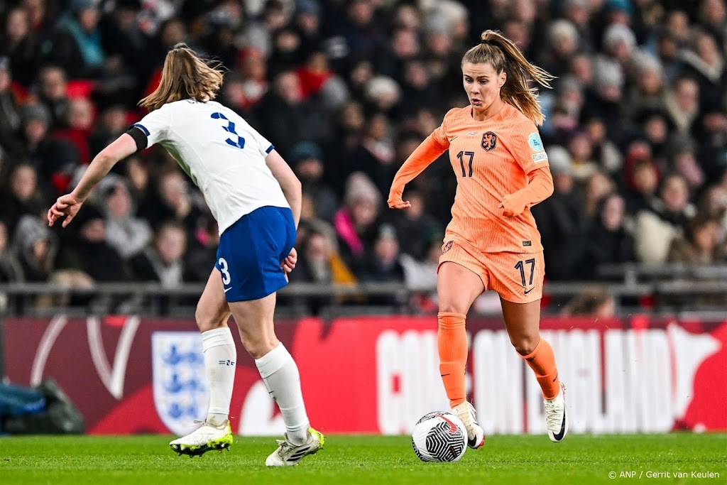 Voetbalsters Oranje missen in ieder geval Pelova tegen Spanje