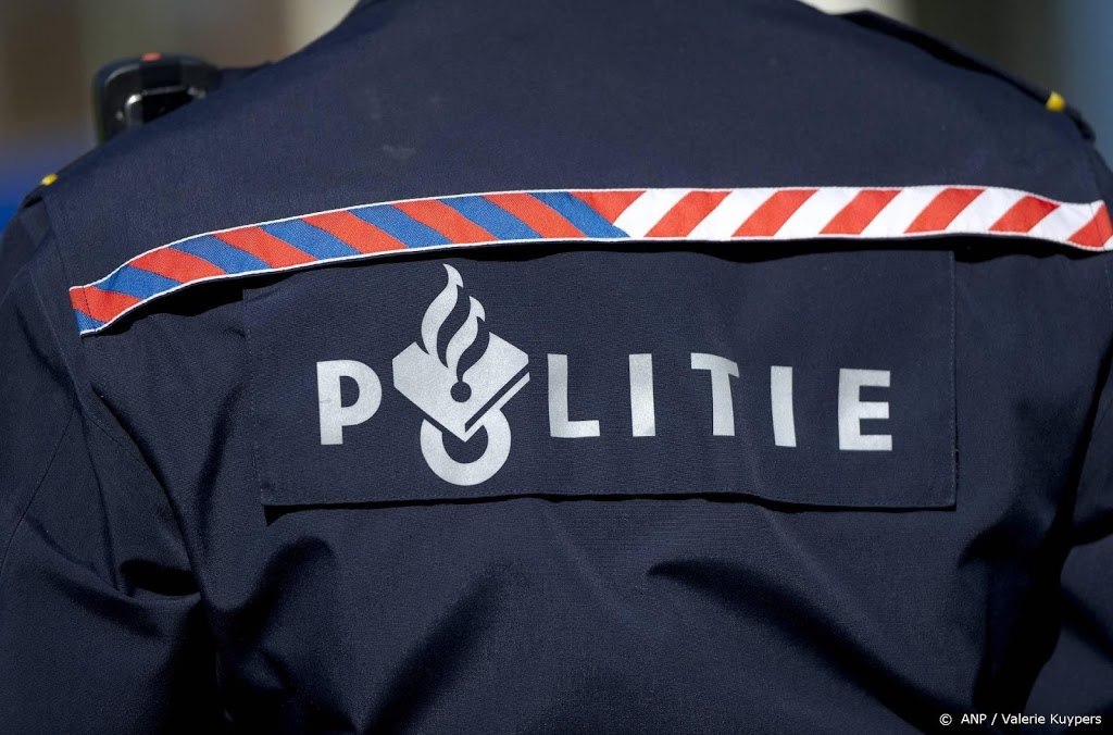 Een van de verdachten shovel-aanslag blijft 14 dagen vastzitten