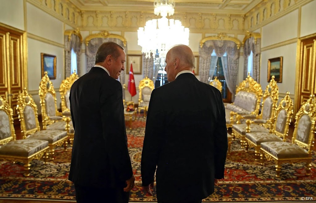 Biden praat met Erdogan kort voor erkenning Armeense genocide
