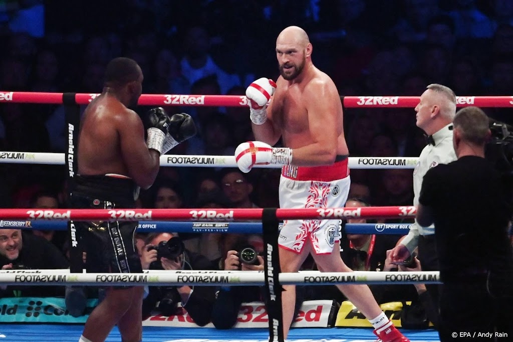 Bokser Fury verdedigt op Wembley titel bij de zwaargewichten