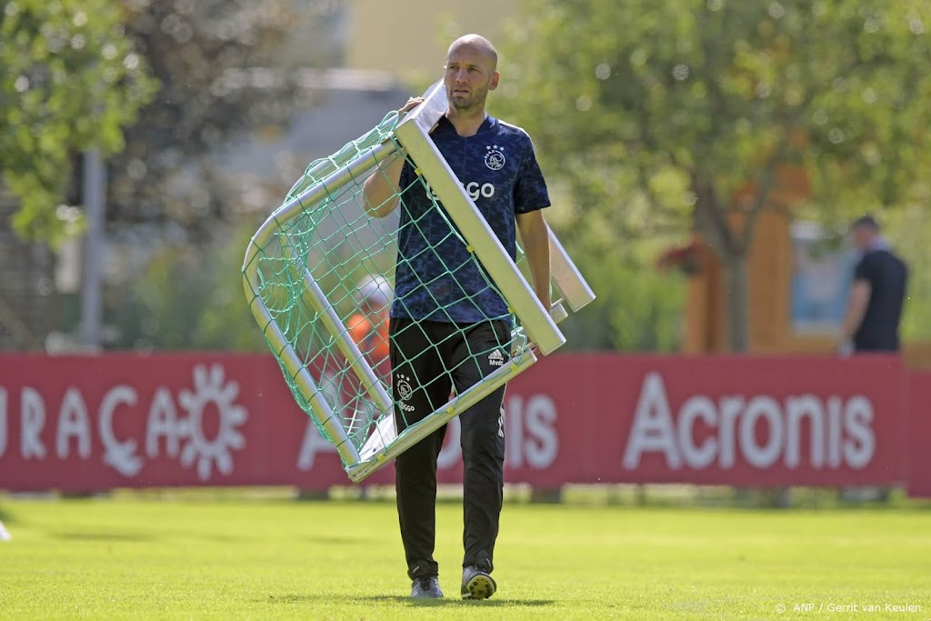 Van der Gaag en McClaren gaan Ten Hag assisteren bij ManUnited