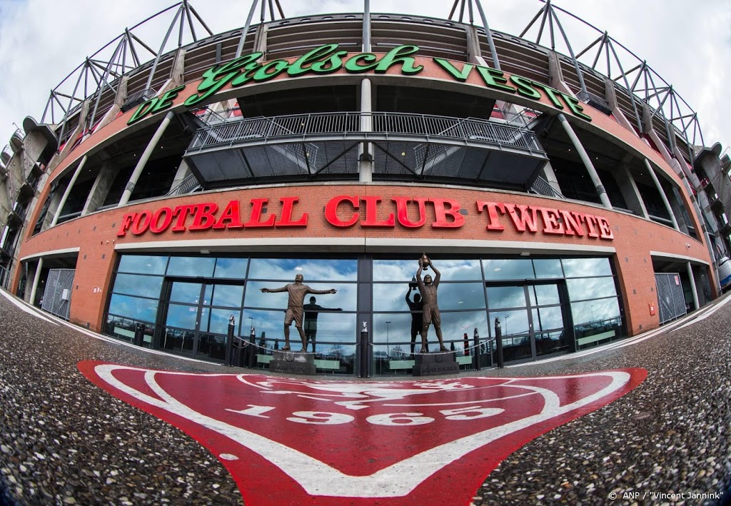 FC Twente moet achttien medewerkers laten gaan