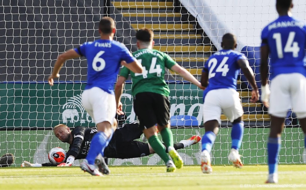 Brighton pakt met invaller Pröpper punt bij Leicester City