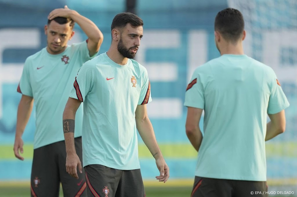 Portugal zonder spelmaker Fernandes tegen Frankrijk