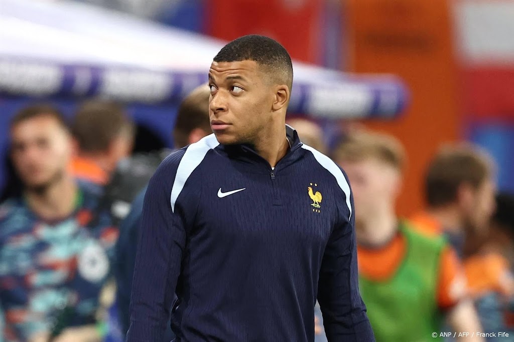 Mbappé aan de betere hand, maar meespelen tegen Polen onzeker
