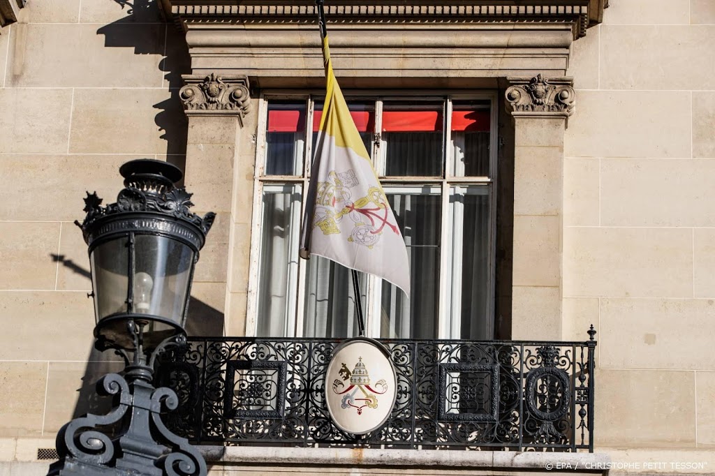 Proces tegen ex-ambassadeur Vaticaan wegens aanranding in Parijs